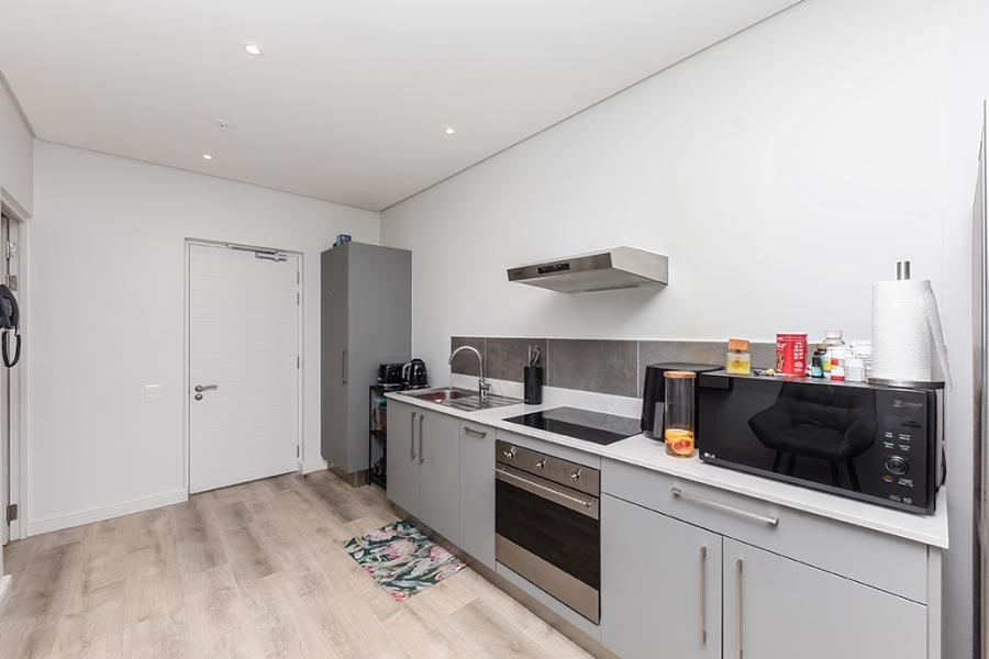 To Let 1 Bedroom Property for Rent in Foreshore Western Cape